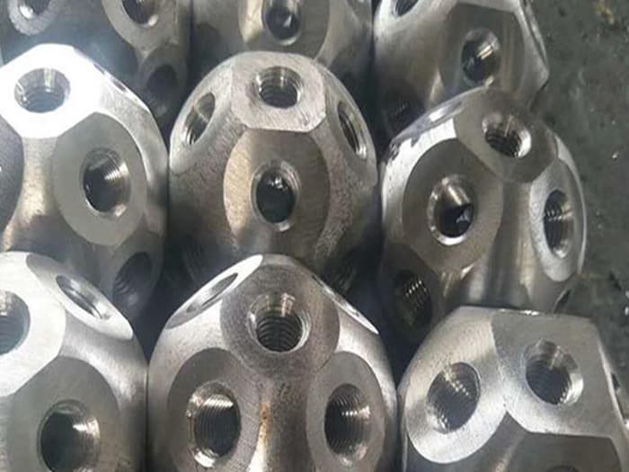 昭通螺栓球网架杆件制作